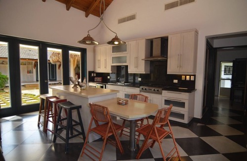 Las Palmas Villa | Luxury Villa Perfect for Romantic Weekend Golf Panoramic near Marina