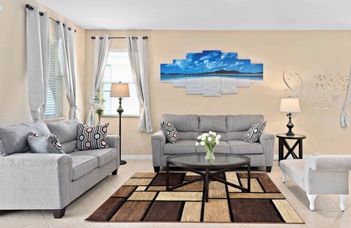 Crystal Cove House | Luxury Villa/Private Pool +Spa/15 Min to Disney! Family-friendly and relaxing!