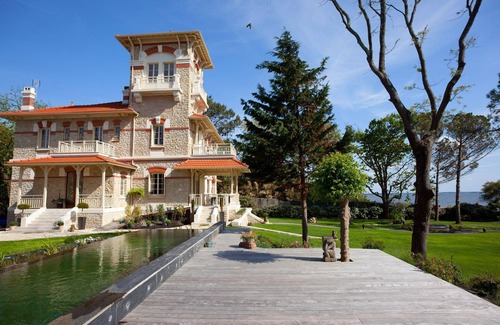 Taussat Villa | Luxury Villa rental: Arcachon, Les Landes, south west France