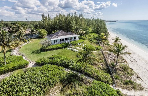 Freeport House | Luxury Villa Right on the Beach!