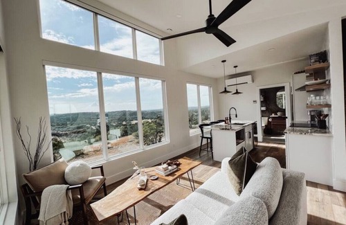 Dripping Springs House | Luxury Villa - Stunning Views, Hot Tub, Fire Pit