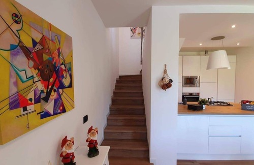 Traona House | Luxury Villa Sleep 6 Close to Lake of Como