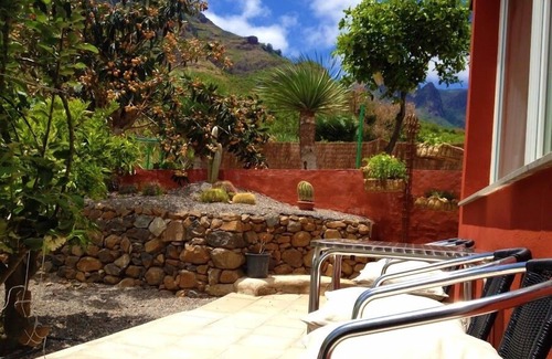 Valsequillo de Gran Canaria Villa | Luxury Villa Sleeps 8 + 4 Bed Air Contioning/6 Bathroom Countryside