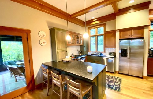 Moscow Villa | Luxury Villa @ Stowe & Trapp with Exceptional Mountain Views & Resort Amenities