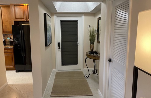 Hunt Club Condo | Luxury Villa in PGA gated community, communal pool, nearby beaches & restaurants