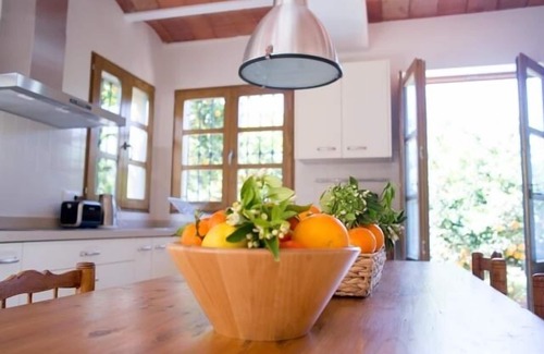 Corbera House | Luxury villa with pool, close to beaches, golf courses, cultural visits.