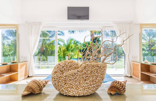 Bavaro Villa | Luxury Villa Waterfall - Pool & BBQ