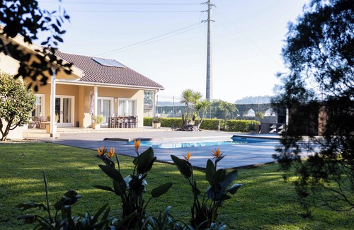 Povoa De Varzim Villa | Luxury villa with pool close to the beach