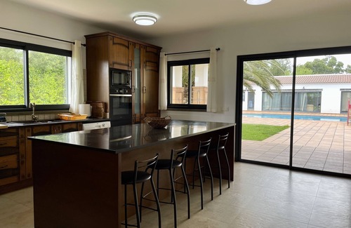 Ponta Delgada Ski Chalet | Luxury villa with ample spaces, garden and swimming pool.