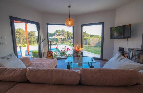 Sibenik Villa | Luxury villa with a swimming pool Vrpolje, Sibenik - 21843