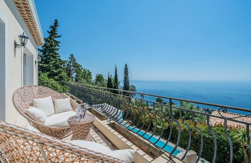 Espero-Pax Villa | Luxury Villa with Sea Views
