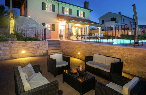 Selina Cottage | Luxury villa with private, heated pool and panoramic view, 2 km from Sveti Lovrec