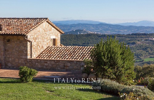 Acqua Loreto Villa | Luxury villa with pool, magnificent views. Air conditioning, wifi. Sleeps up 7