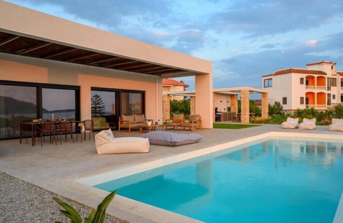 Gargaliani Villa | Luxury villa with Private infinity pool, sea view & sunset. Nobus Villas 2.