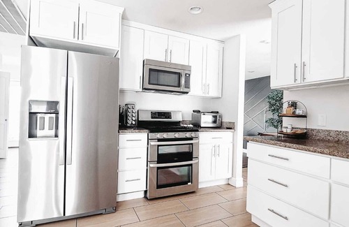 Paradise Villa | Luxury Villa with private pool 5BR/4BA