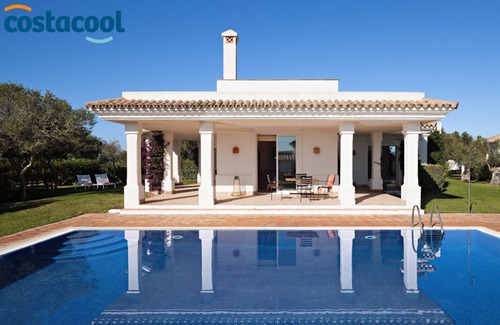 Benalup-Casas Vieja Villa | Luxury villa with private swimming pool (cleaning incl.)