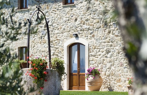 Corbara Villa | Luxury Villa with private pool and Estate Winery in Umbria