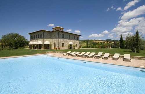 Corbara Villa | Luxury Villa with private pool and Estate Winery in Umbria