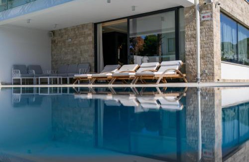 Ishem Villa | Luxury Villa with Private Pool