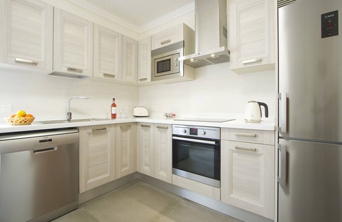 Matagorda Villa | Luxury Villa With Private Heated Swimming Pool, Free Wifi, Smart TV