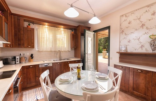 Dassia Villa | LUXURY VILLA WITH PRIVATE POOL NEAR TO THE BEACH