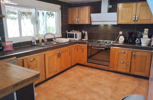 Nianing Villa | LUXURY VILLA with SWIMMING POOL/JACUZZI/WIFI/CLIMATIZATION/BALLARD