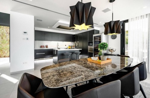 Marbella Villa | Luxury Villa with Views Marbella