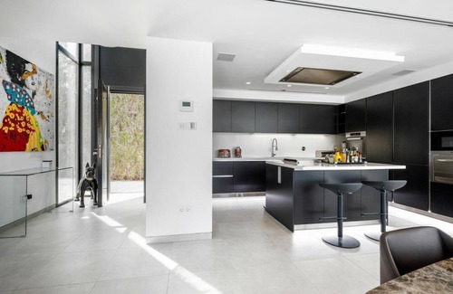 Marbella Villa | Luxury Villa with Views Marbella