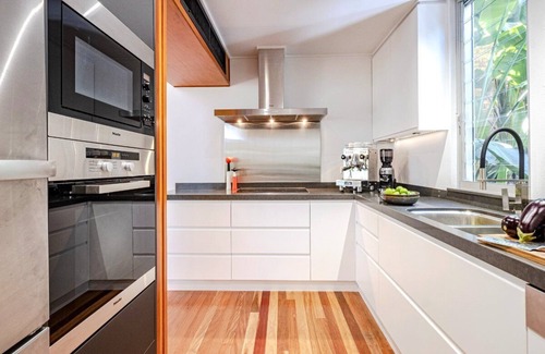 Pretty Beach Central Coast House | Luxury Villas Tranquility at Pretty Beach (Walk to the beach)