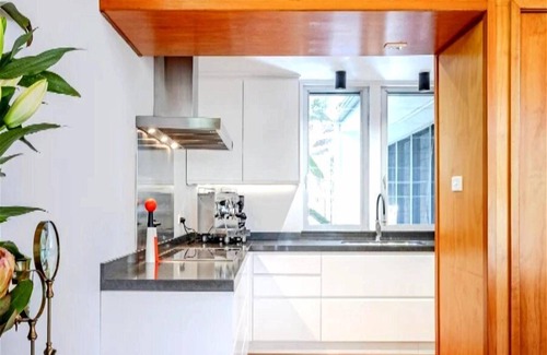 Pretty Beach Central Coast House | Luxury Villas Tranquility at Pretty Beach (Walk to the beach)