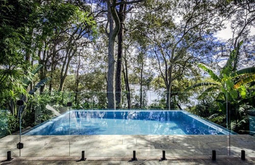 Pretty Beach Central Coast House | Luxury Villas Tranquility at Pretty Beach (Walk to the beach)
