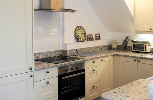 Glyn-Dyfrdwy Cottage | Luxury Wagtails Cottage with a Mountain View at Dee Valley Cottages