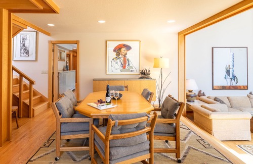 Warm Springs House | Luxury Warm Springs Creekfront Home