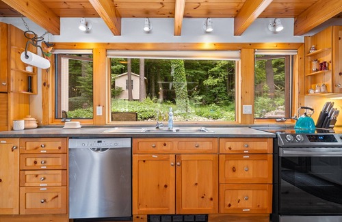 Greater Napanee Cottage | Luxury Waterfront & Woodland!
