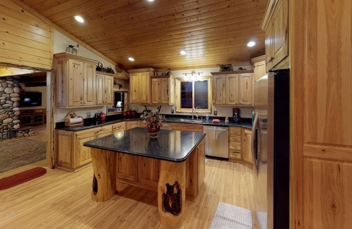 Island Park Cabin | Luxury Water Front Cabin on Island Park Reservoir With Private Bay And Dock