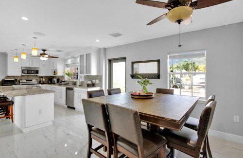 Pompano Isles House | Luxury Water Front, Heated Pool & Jacuzzi, 5bdrm