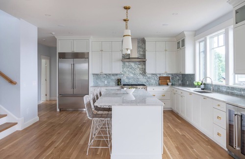 Narragansett House | Luxury Waterfront Home Private Dock, Stunning Views & Sleeps 14