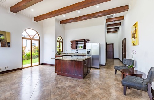 Punta Leona House | Luxury Waterfront Apartment