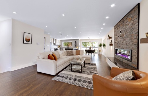 Port Moody House | *Luxury Waterfront* beautiful and peaceful retreat