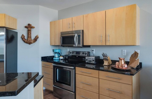 Saint Joseph Apartment | Luxury Waterfront Condo