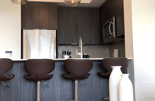 Humber Bay Condo | Luxury Waterfront Condo in Toronto