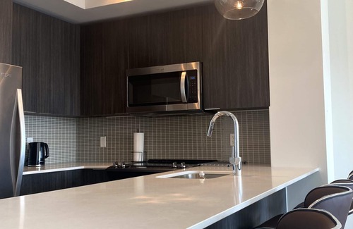 Humber Bay Condo | Luxury Waterfront Condo in Toronto