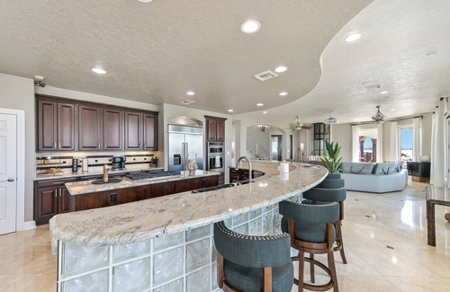 El Lago House | Luxury Waterfront Estate-Private Pool/Sunset Views