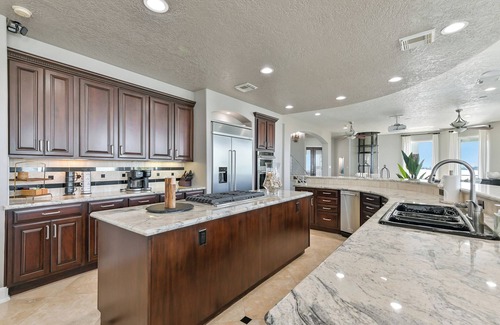 El Lago House | Luxury Waterfront Estate-Private Pool/Sunset Views