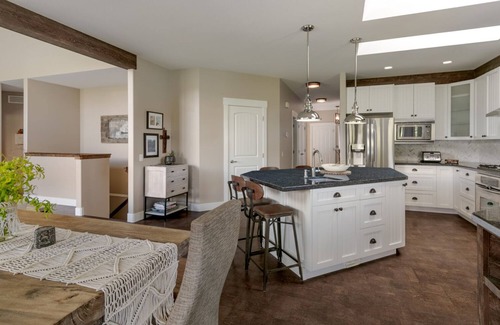Wilden House | Luxury Waterfront Getaway