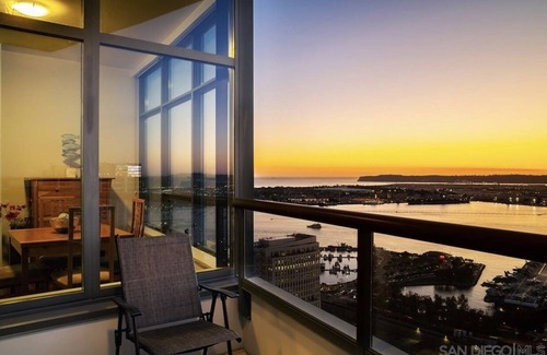 Columbia Condo | Luxury Waterfront High-Rise in Downtown San Diego Condo