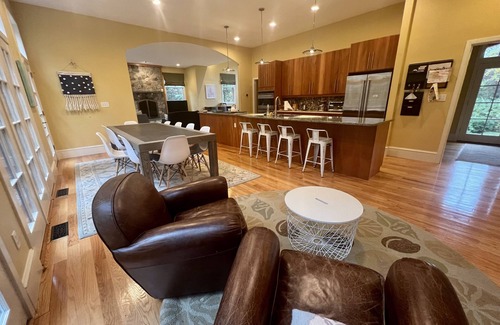 North Falmouth House | Luxury Waterfront location on Shining Sea Bikeway
