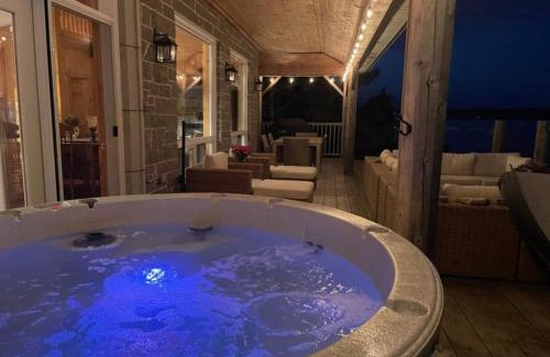 Lion's Head House | Luxury Waterfront Oasis W Hot Tub