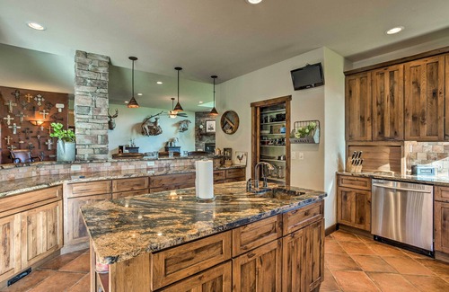 Parachute House | Luxury Waterfront Parachute House w/Fire Pit!