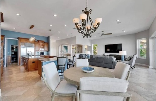 Balm House | Luxury Waterfront Paradise in Apollo Beach